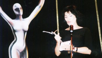 María Jose Demare recibiendo el premio Atrevidas tango