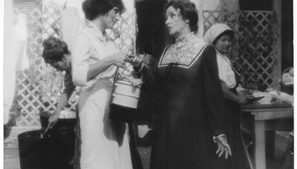 Con Tita Merello en La Madre María.